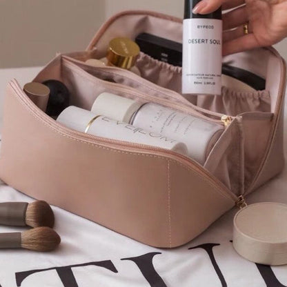 De reis-make-up tas met een slim design voor veel capaciteit
