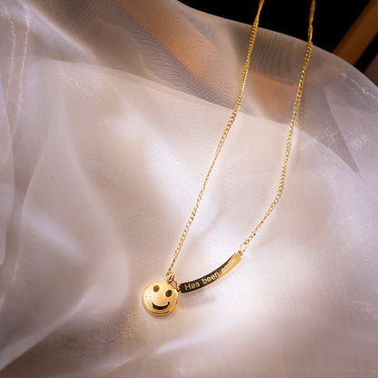 Nousa | Geometrische smiley ketting