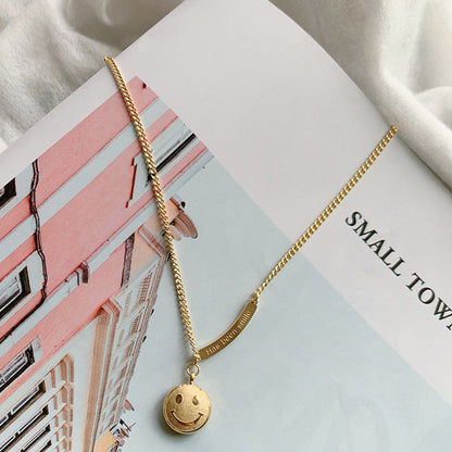 Nousa | Geometrische smiley ketting